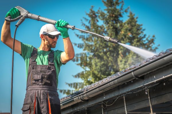 Gutter Washing in West Chester