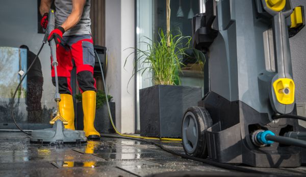 Commercial Pressure Cleaning in West Chester